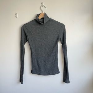 J gault / brandy Melville ribbed grey turtleneck